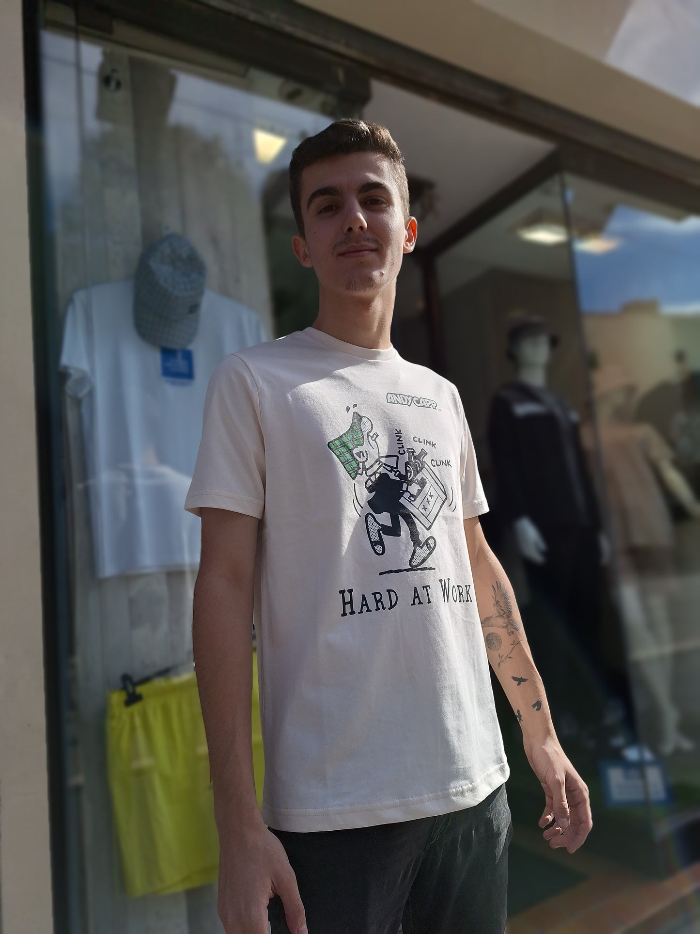 T-shirt Hard To Work Andy Capp