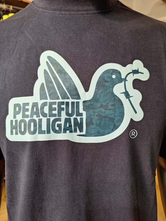 T-shirt Peaceful Hooligan Outline Military