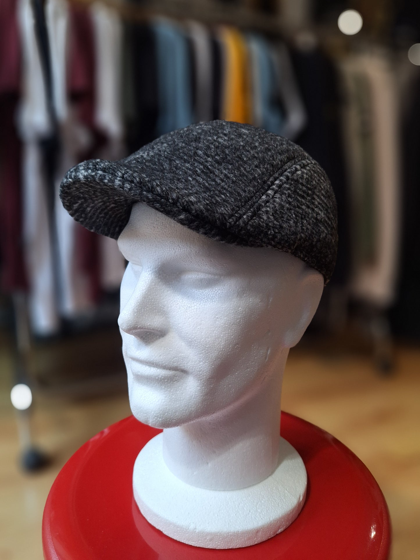 Béret Three-Stroke Productions