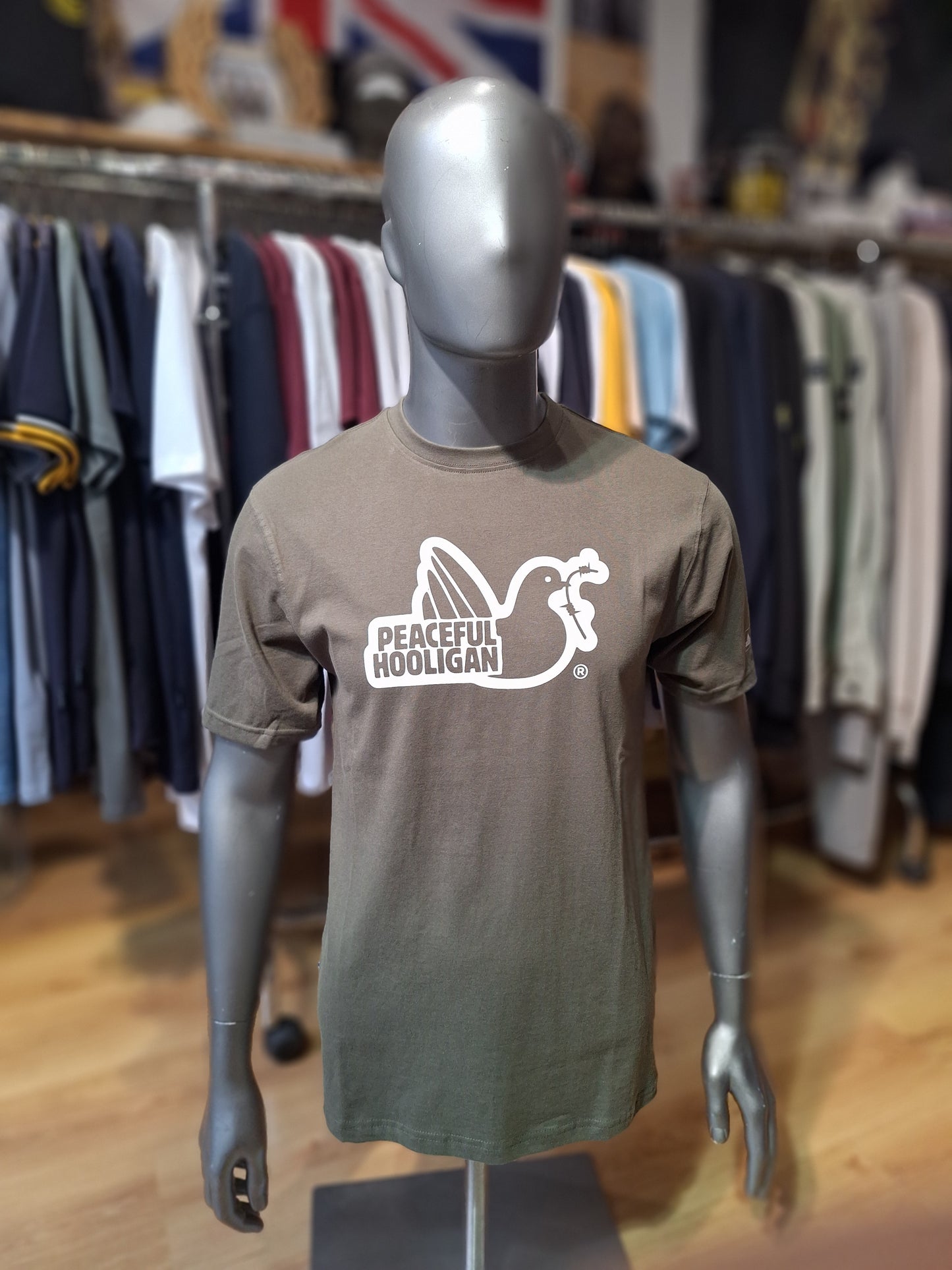 T-shirt Peaceful Hooligan Outline